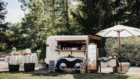 Western Wagon, Converted Horse Trailer, Horse Box Conversion, Horsebox Bar, Bar On Wheels, Mobile Bars, Horse Wagon, Coffee Trailer, Travel Bar