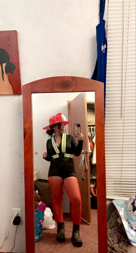 Halloween costume idea, based on a tiktok Firegirl Costume, Fireman Halloween Costume Woman, Hot Firefighter Costume, Fire Fighter Costume Women, Firewoman Costume, Firefighter Costume Women, Fire Fighter Costume, Carnaval Costumes, Firefighter Halloween