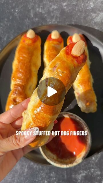 Hot Dog Fingers Halloween, Hot Dog Fingers, Finger Hot Dogs, Roll Desserts, Organic Ketchup, Halloween Food Crafts, Marcona Almonds, October Daily, Hawaiian Roll