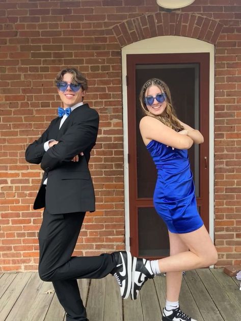 https://www.julyprom.com/products/strapless-royal-blue-short-homecoming-dress-j4076 Homecoming Photo Poses Couple, Football Prom Pictures, Funny Prom Poses Friends, Homecoming Date Poses, Hoco Poses With Boyfriend, Hoco Pics Couple Funny, Funny Prom Poses, Prom Ideas Pictures, Homecoming Poses With Date