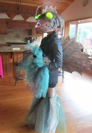 Amazing Homemade Angler Fish Costume for My 11-yr-old Daughter #halloween Angler Fish Costume, Happy Celebrations, Fish Costume, Pumpkin Halloween Costume, Scary Halloween Costume, Diy Costumes Kids, Diy Halloween Costumes For Kids, Costumes Kids, Diy Kostüm