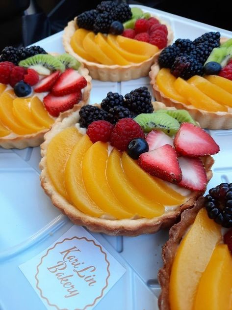 Mini Tart Recipes, Fruit Tart Recipe, Fruit Tarts, Tart Dessert, Fancy Desserts, Fruit Tart, Tart Recipes, Mini Desserts, Cafe Food