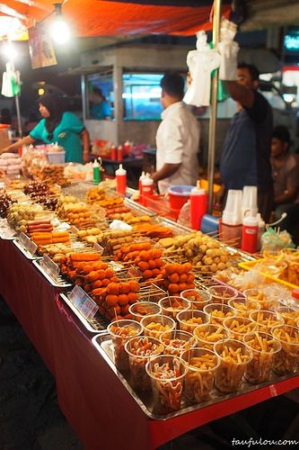 Tusok Tusok Food, Tusok Tusok Street Food, Street Food Business Ideas, Street Food Korea Night, Night Market Ideas, Street Foods Philippines, Night Market Aesthetic, Philippine Street Food, Night Street Food