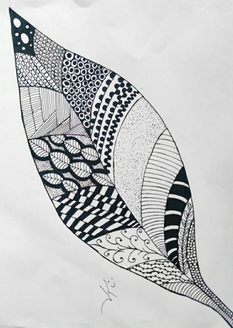 Leaf Mandala Art, Leaf Mandala, Yellow Kurti, Plate Painting, Illusion Drawings, Exam Study Tips, Zentangle Artwork, Mandala Art Therapy, Motif Batik