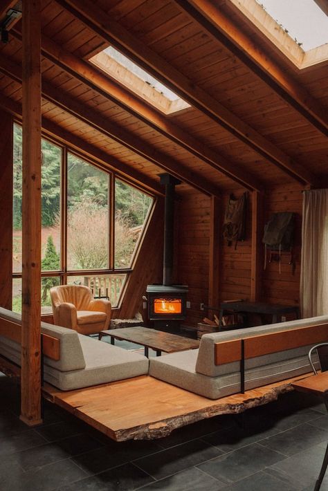 Wood Cabins Architecture, Wooden Cabin Interior Design, All Wood Interior Cabin, 70s Cabin Interior, A Frame Cabin Design, Wood Cabin Interior Design, Minimalist Cabin Interior, Minimalistic Cabin, Masculine Cabin