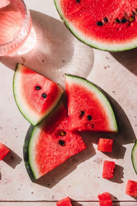 Salad Watermelon, Watermelon Dessert, Watermelon Salad Recipes, Watermelon Water, Watermelon Cocktail, Watermelon Mojito, Watermelon Drink, Watermelon Feta Salad, Lime Vinaigrette