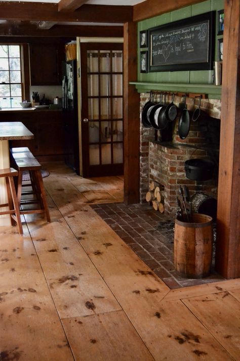 3 secrets old farmhouse owners might never tell you » SoulyRested Reclaimed Wide Plank Wood Floors, Wide Pine Floors, Rustic Wood Floors, Reclaimed Wood Floors, Reclaimed Flooring, Antique Flooring, Farmhouse Flooring, Real Wood Floors, Wood Floors Wide Plank