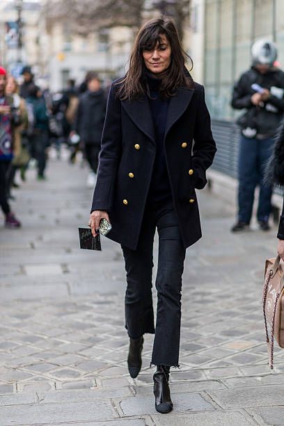 Emmanuelle Alt, Svarta Outfits, Chanel Blazer, Paris Vogue, Mode Tips, 일본 패션, Alt Style, Mode Jeans, Mode Casual