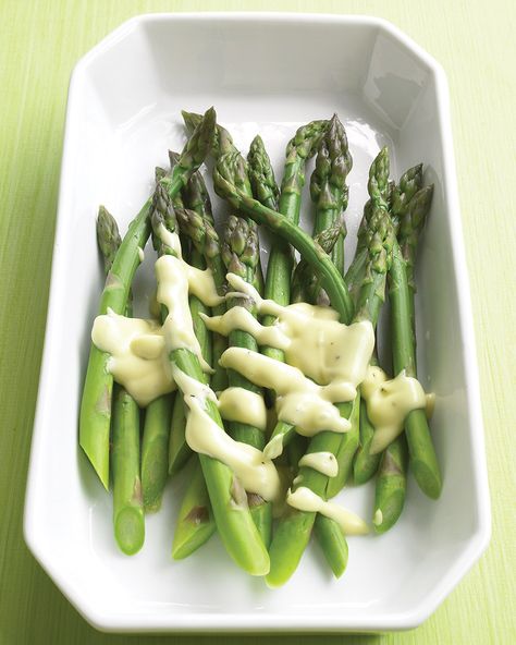 30 Ways to Cook Our Favorite Spring Vegetable, Asparagus | This creamy, tangy sauce can be drizzled over steamed asparagus or used as a dip. It's simple to make, too—just stir together mayonnaise, olive oil, white-wine vinegar, and Dijon mustard.  #food #recipe #asparagus #vegetables #sidedishrecipes #marthastewart Asparagus Vinaigrette, Sauce For Asparagus, Recipe With Mustard, Asparagus Sauce, Best Asparagus Recipe, Salad Appetizer Cups, Creamy Mustard Sauce, Produce Recipes, Easter Side Dishes