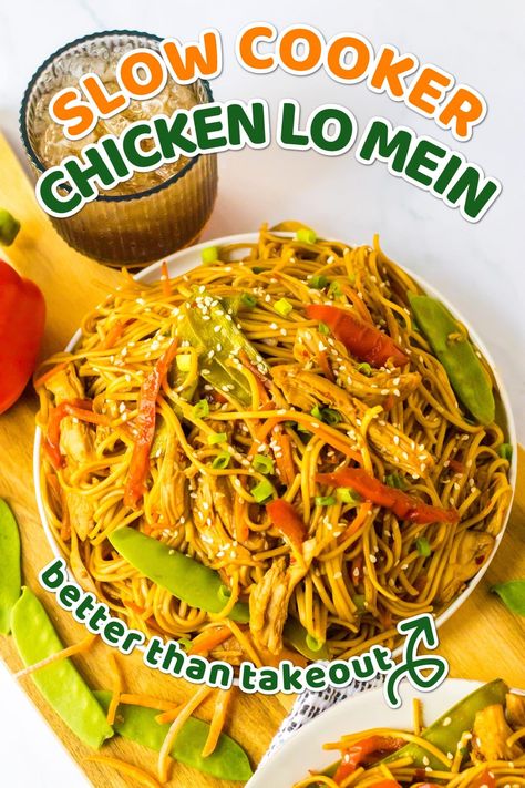 Asian Slow Cooker Recipes, Chicken Lo Mein Recipe, Slow Cooker Asian, Chicken Lo Mein, Chinese Chicken Recipes, Lo Mein Recipes, Asian Noodle Recipes, Chicken Chow Mein, Sweet N Sour Chicken