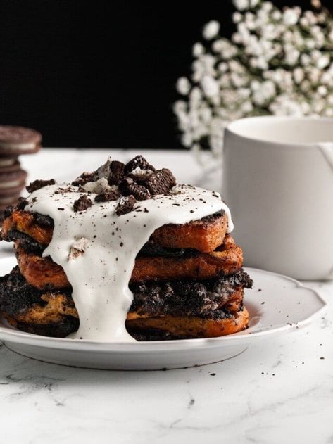 Cookies And Cream French Toast, Oreo French Toast Recipe, Oreo French Toast, Captain Crunch French Toast, Mint Pie, Oreo Stuffed Chocolate Chip Cookies, French Toast Ingredients, Oreo Milkshake, Stuffed French Toast