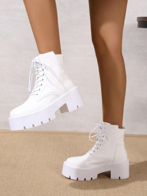 White Combat Boots, Cute Shoes Heels, Classy Shoes, Womens Combat Boots, Girly Shoes, Boots Women Fashion, White Boots, Chunky Boots, Lace Up Heels