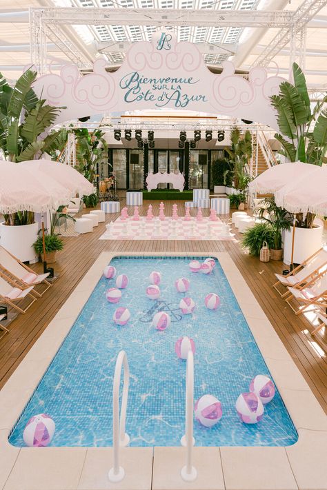 Post Wedding Pool Party, Palm Royale Party Decor, Luxury Pool Party, Wedding Pool Party Decorations, Beach Bday, Launch Event Ideas, Palm Royale, Palm Springs Party, Wedding Pool Party