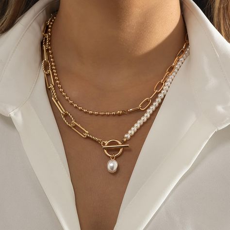 Amazon.com : jewelry trends Vintage Chain Necklace, Buckle Necklace, Layered Pearl Necklace, Retro Necklaces, Pearl Chain Necklace, Stacked Necklaces, Styl Retro, A Necklace, Pearl Pendant Necklace