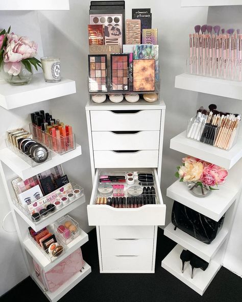 VANITY COLLECTIONS on Instagram: “Weekend beauty stations ready 💥 Using the Ikea Alex 9 drawer unit and 2 Ikea lack shelves we’ve placed Our VC XL PALETTE HOLDER front and…” Organize Vanity Drawers, Alex Drawer Organization, Lack Shelves, Makeup Room Diy, Vanity Collections, Ikea Lack Shelves, Makeup Studio Decor, Rangement Makeup, Ikea Alex Drawers