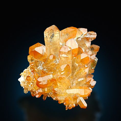 Citrine Crystal Seashells, Golden Healer Quartz, Golden Healer, Crystal Aesthetic, Crystal System, Orange Crystals, Crystal Therapy, Citrine Stone, Mineral Stone