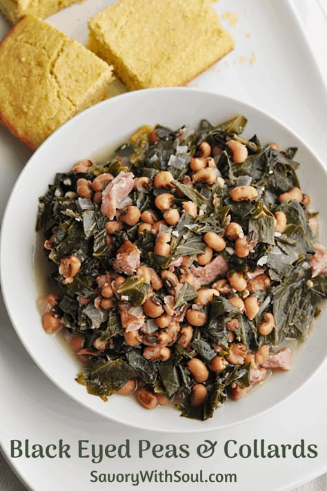 Best Black Eyed Peas, Southern Black Eyed Peas, Greens And Beans, Black Eyed Peas Recipe, Outside Table, Collard Greens Recipe, Comfort Dinner, Southern Recipes Soul Food, Pea Recipes