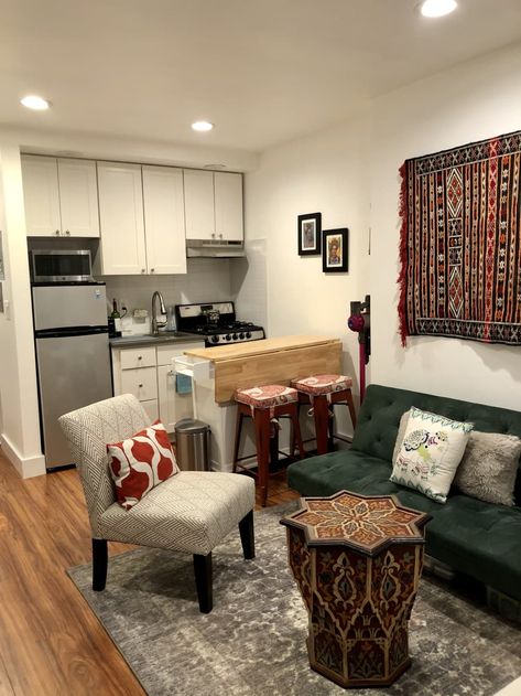 Studio Apartments Decorating, Decorating Studio Apartments, Apartment Decor Studio, Kitchen Living Room Combo, Studio Apartment Decor, Small Apartment Floor Plans, Studio Apartment Kitchen, Small Studio Apartment Decorating, Tiny Studio Apartments