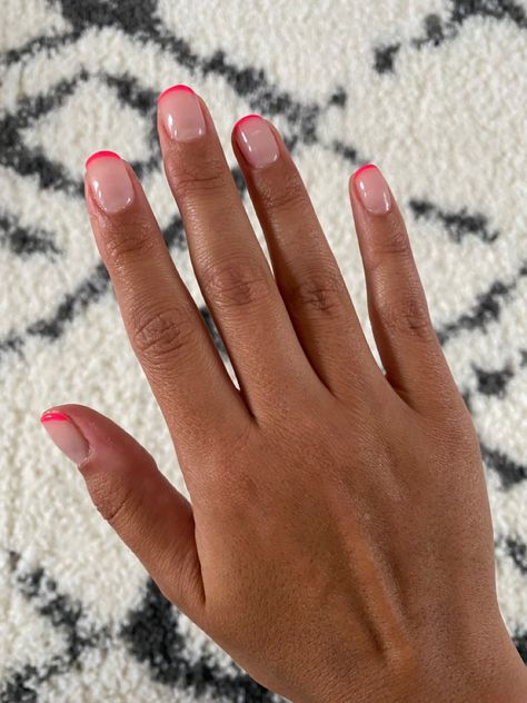 Nails With Red Tips Short, Pink Rounded French Tip Nails, French Manicure Aesthetic, Short Pink On Pink French Tip Nails, French Tip Natural Nails Short Pink, Pink Base French Nails Short, Pink Nails Red Tips, Short Round Pink French Tip Nails, Micro French Tip Nails