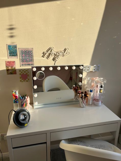 #feed #vanitytable #vanitydecor #makeup #aesthetic Vanity And School Desk, Makeup Table Vanity Aesthetic, Desk Vanity Organization, Vanity Set Up Aesthetic, Small Vanity Aesthetic, Minimal Vanity Ideas, Vanity Desk Set Up, Desk With Mirror Vanity Ideas, Micke Desk Vanity