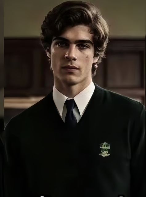 Lorenzo Zurzolo Slytherin, Slytherin Aesthetic Boy, Theodore Nott Slytherin, Enzo Slytherin, Theodore Nott X Y/n, Theodore Nott Fanart, Theo Theodoridis, Theodor Nott, Theo Nott