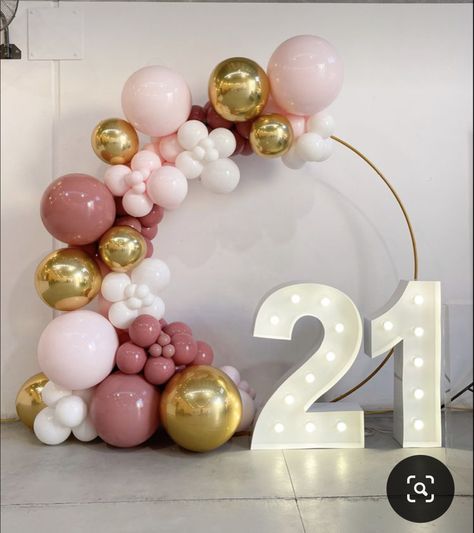 Light Pink Birthday Party, 21st Birthday Party Decor, Storch Baby, 21st Birthday Balloons, 21 Balloons, 40th Birthday Balloons, 50th Birthday Balloons, 21st Birthday Girl, Decoration Buffet