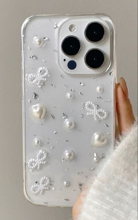 Diy Resin Phone Case, Silver Iphone, Pochette Portable, Phone Case Diy Paint, Diy Phone Case Design, Girly Iphone Case, White Phone Case, Girly Phone Cases, Girl Phone Cases