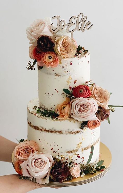 Seminaked Wedding Cake, Ideas Aniversario, Colorful Wedding Cakes, Pretty Wedding Cakes, Summer Wedding Cakes, Creative Wedding Cakes, Cake With Flowers, Diy Wedding Cake, Wedding Cake Pictures