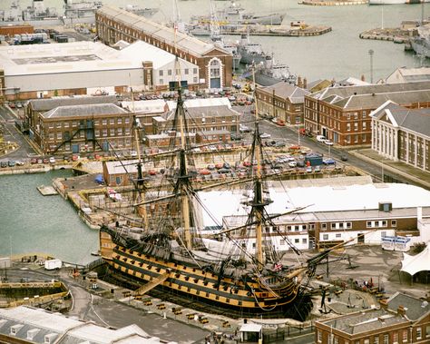 The HMS Victory in permanent dry dock, the hull wood has dried out and can no longer be sealed for sea worthiness. Portsmouth Dockyard, Royal Navy Submarine, Portsmouth England, Navi A Vela, Wooden Ship Models, Navy Day, Old Sailing Ships, Hms Victory, Cheap Art