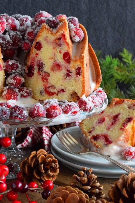 Cranberry Cream Cheese Bundt Cake, Easy Winter Desserts, Cranberry Bundt Cake, Christmas Bundt Cake, Frosted Cranberry, Veggie Cakes, Cake Bundt, Cotton Cheesecake, Antler Christmas