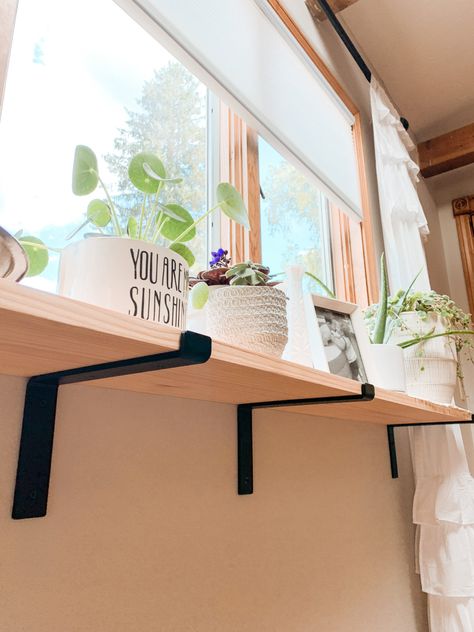 DIY Window Plant Shelf Indoor Plant Shelf Ideas, Diy Window Plant Shelf, Plant Shelf Ideas, Indoor Plant Shelf, Window Shelf For Plants, Window Sill Shelf, Plant Ledge, Window Plant Shelf, Window Plants