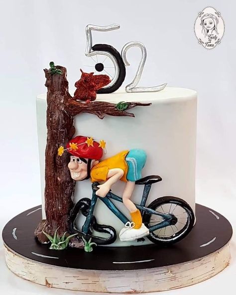 Bicycle Cakes For Men, Biking Cake, Cycling Cake, Bicycle Cake, Tire Cake, Birthday Cake Roses, Bike Cakes, Cookie Recipes Decorating, Fondant Cake Designs