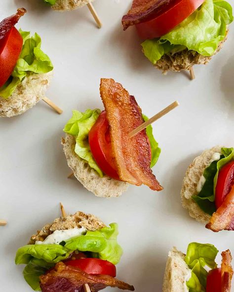 BLT Bites are mini bacon, lettuce and tomato nibbles with an herby dill mayonnaise. Using the oven to fry the bacon is an easy hands off cooking method without the greasy mess. Prep all the ingredients at once to make assembling the BLT Bites a breeze. Mini Blt Appetizers, Blt Appetizer Bite Size, Mini Blt Bites, Blt Bites Appetizers, Easy Party Finger Food, Blt Appetizer, Gameday Dips, Mini Blt, Finger Foods Easy Party