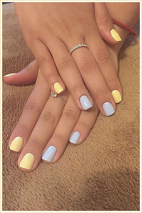 Shellac is effectively half-gel, half-nail polish. The product is applied on bare nails and cured with an led lamp. Nails Shape, Yellow Nail Art, Yellow Nails Design, Harry Styles Nails, Summer Acrylic, Purple Nail, Blue Nail, Polish Colors, Spring Nail Art