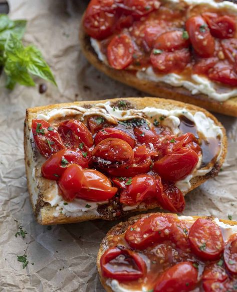 Creamy Roasted Tomato Toast is an appetizer made with toasted slices of French bread topped with a cream cheese mixture, pan-roasted tomatoes, and drizzled with balsamic vinegar. Appetizer, Bread, Hot Appetizer, Roasted Tomato, Balsamic Bread, Summer Appetizer, Superbowl, Game Day appetizer, Fresh appetizers, easy snacks, snack, recipes, iamhomesteader, i am homesteader Roasted Tomato Toast, Toast With Tomatoes, Jamie Oliver Pasta, Cherry Tomato Appetizers, Tomato Toast Recipe, Cowboy Breakfast, Italian Carbonara, Fancy Toast, Tomato Toast