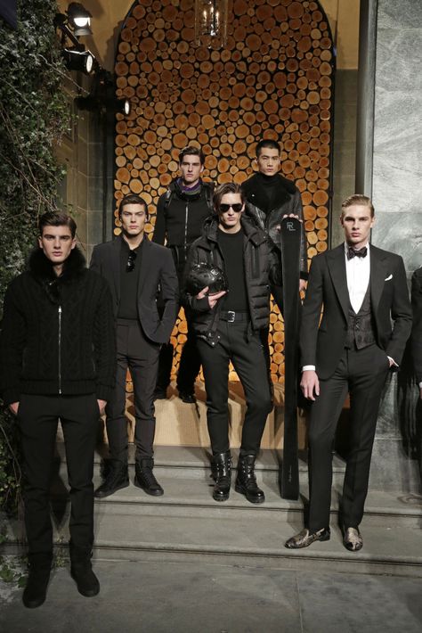 Winter Menswear, Group Photo Poses, Ralph Lauren Fall, Men Stylish Dress, Coat Men, Animated Love Images, Mens Luxury Fashion, Classic Jacket, Purple Label