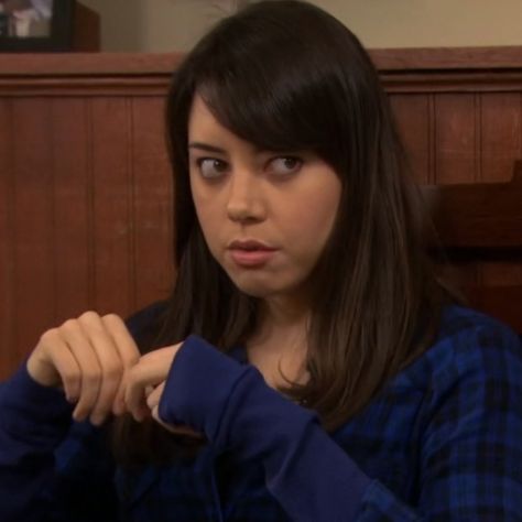 April From Parks And Rec, Aubrey Plaza Parks And Rec, April Ludgate Aesthetic, Parks And Rec Icon, April Parks And Rec, Parks And Rec April, Parks And Recreation April, Parcs And Rec, Nurse Ann