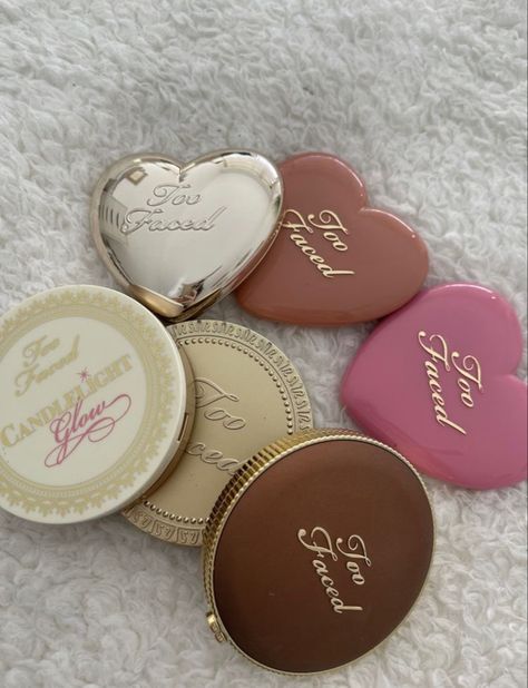 Pretty Makeup Brushes, Too Faced Makeup Products, قلادات متدلية, Fancy Makeup, Too Faced Makeup, Makeup Obsession, Luxury Makeup, Makeup Items, Makeup Brands