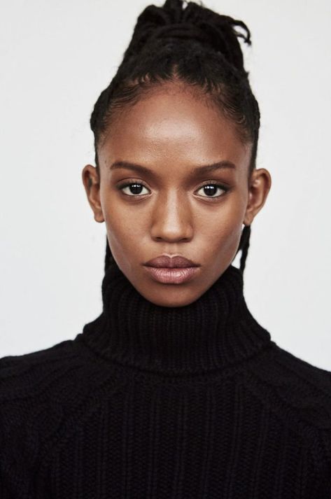 Unapologetic and Fierce: Adesuwa Aighewi The Striking Chinese-Nigerian Model Black Model Headshots, Black Model Portrait, Nigerian Models, Adesuwa Aighewi, Nigerian Women, Drawing People Faces, Chinese Hairstyle, Women Magazines, Brown Skin