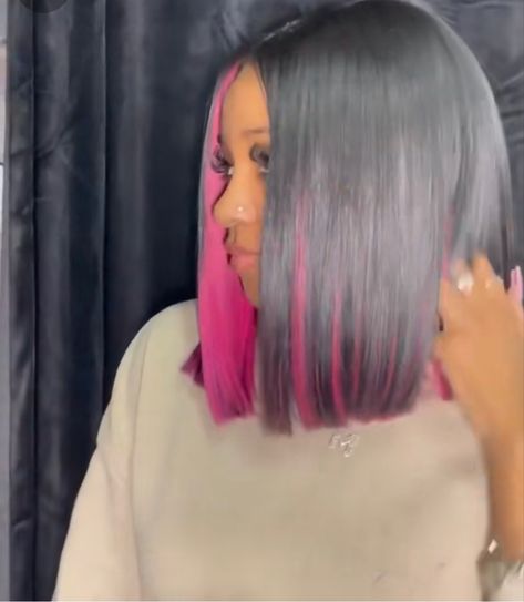 Bobs With Peekaboo Color, Pink Bob Black Women Middle Part, Pink Peekaboo Wig, Bob With Peekaboo Color, Peekaboo Bob Weave, Sew In With Pink Highlights, Peekaboo Bob Black Women, Pink Frontal Bob, Peekaboo Bob Wig