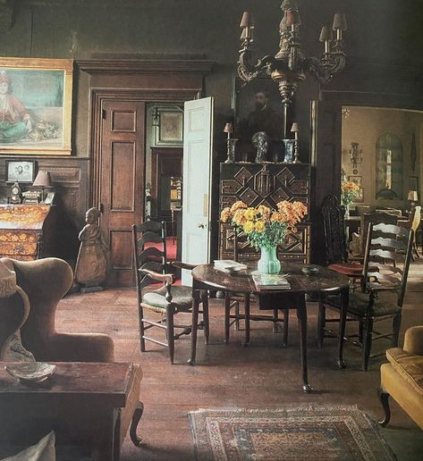 William on Instagram: “More House, Tite Street, the London House of ‘the Squire of Chelsea’, Felix Hope-Nicholson Esq. Photo by Derry Moore. #englishinteriors…” Mapperton House, Garden Tools Decor, English Country House Style, Moore House, London House, Monochrome Design, Rubik's Cube, Brown Interior, English Country House