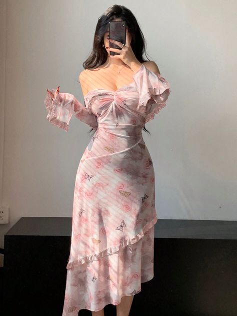 DAZY Women's Rose & Butterfly Printed Off-Shoulder Waist Cinched DressI discovered amazing products on SHEIN.com, come check them out! Dresses For Big Arms Women, Fairycore Fits, Cinched Dress, Light Feminine, Rose Butterfly, Butterfly Print Dress, Tie Waist Dress, Women Midi, Mode Inspo