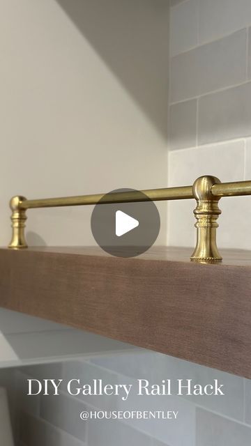 Amanda Bentley on Instagram: "Affordable & Easy Gallery Rail!  I used lamp pieces to DIY these shelf rails and I saved hundredssss in comparison to true railing pieces.   AND   It’s not permanent which was a top want for me. The finials are heavy enough that this is fine for my space since I do not frequently get things off these shelves.   My favorite hack of 2024 so far 🙌🏻   #kitchenshelves #diykitchen #wetbar #kitchendecor #kitchenhardware" Modern Gallery Rail, Diy Architectural Details, Shelves With Gallery Rails, Shelf Hardware Ideas, Diy Shelf Guard Rail, Shelves With Gold Rail, Floating Shelves With Railing, Diy Brass Rail, Diy Brass Shelf Rail