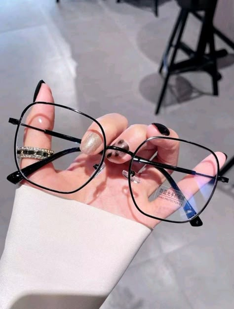 Unique Glasses Frames Women, Aesthetic Glasses Frames, Clear Glasses Frames Women, Stylish Glasses For Women, Unique Glasses Frames, Cute Glasses Frames, Glasses Frames Trendy, Classy Glasses, Specs Frame