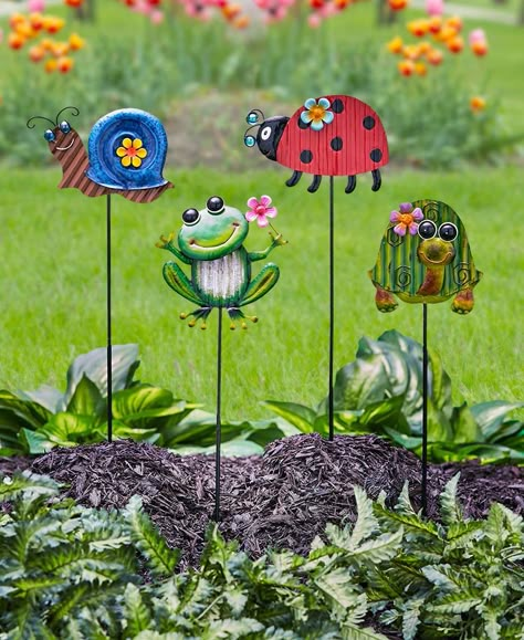 Metal Animal Stakes Garden Stakes Diy, Bird Bulletin Boards, Tiny Landscape, Ladybug Garden, Garden Totem, Stepping Stones Diy, Metal Animal, Decorative Garden Stakes, Turtle Birthday