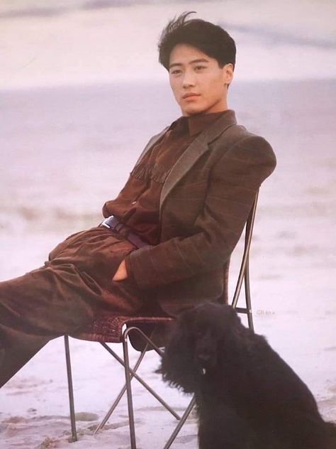 Asian Man Aesthetic, 80s Japanese Fashion Men, Asian Old Money, 80s Asian Fashion, Vintage Male Outfits, Jazz Club Outfit, 90s Asian Fashion, Hongkong Fashion, 80s Japanese Fashion