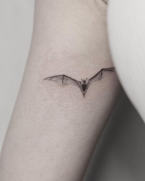 34 Bat Tattoos: A Symbol of Mystery and Power - Body Artifact Bat Flying Tattoo, Anatomical Bat Tattoo, Bat Line Tattoo, Fine Line Bat Tattoo, Mysterious Tattoo Ideas, Small Bat Tattoo Ideas, Tiny Bat Tattoo, Bat Skeleton Tattoo, Gothic Art Tattoo