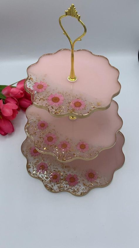 Resin Cupcake Stand, Diy Resin Tutorial, Pink Penthouse, Resin Art Tray, Diy Resin Lamp, Resin Cake Stand, Painted Magnolia, 3d Resin Art, Lamp Craft