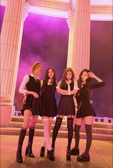 Blackpink As If It's Your Last As If Its Your Last Blackpink, Blackpink As If Its Your Last, Chanel Rose, Photo Manga, As If Its Your Last, K Wallpaper, Blackpink Members, Jennie Lisa, Kim Jisoo