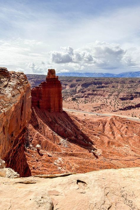 One Day in Capitol Reef: Chimney Rock Trail | Cotton Cashmere Cat Hair Utah Parks, Chimney Rock, Capitol Reef, Capitol Reef National Park, Natural Bridge, Southern Utah, Utah National Parks, Cat Hair, Scenic Drive